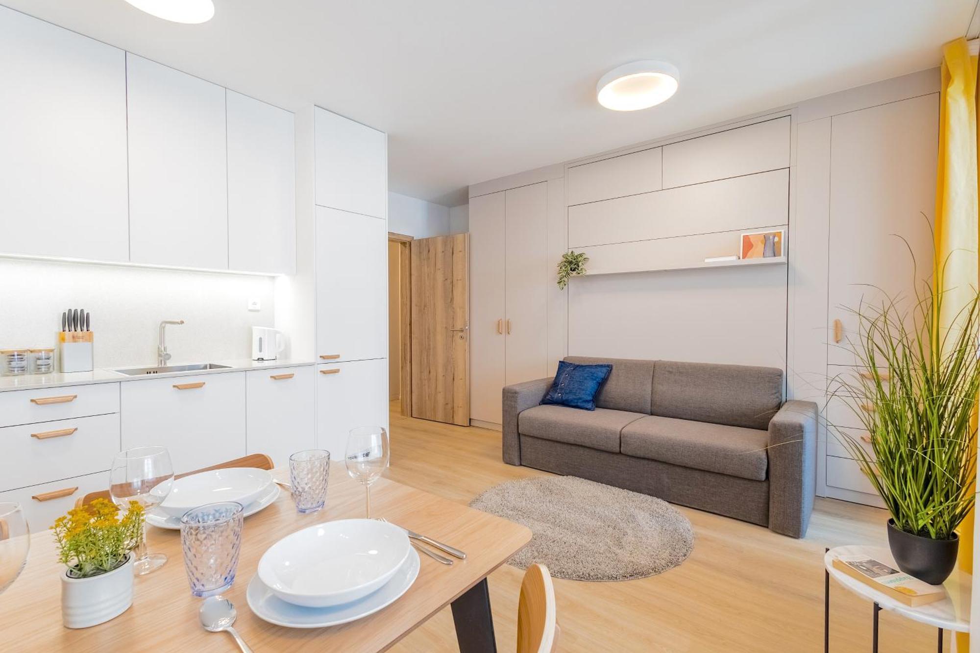 Yellow Apartment - Balcony, Free Parking, By Gravity Prag Dış mekan fotoğraf